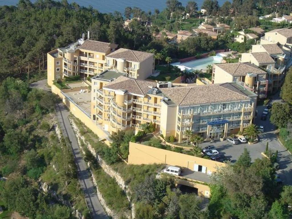 Suite with Balcony,70497815:JPEG